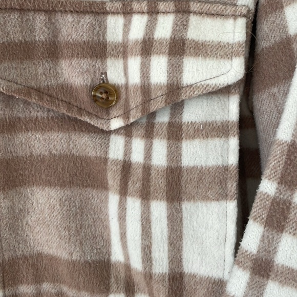 Banana Republic Shaket - Picture 2 of 4